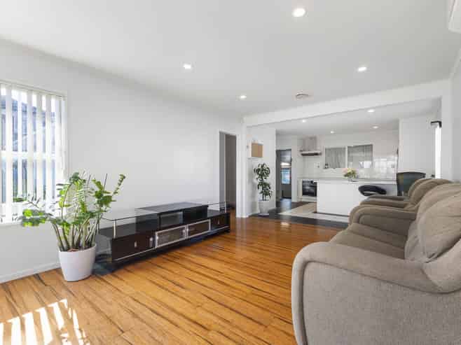 50 McKinstry Avenue, Mangere East