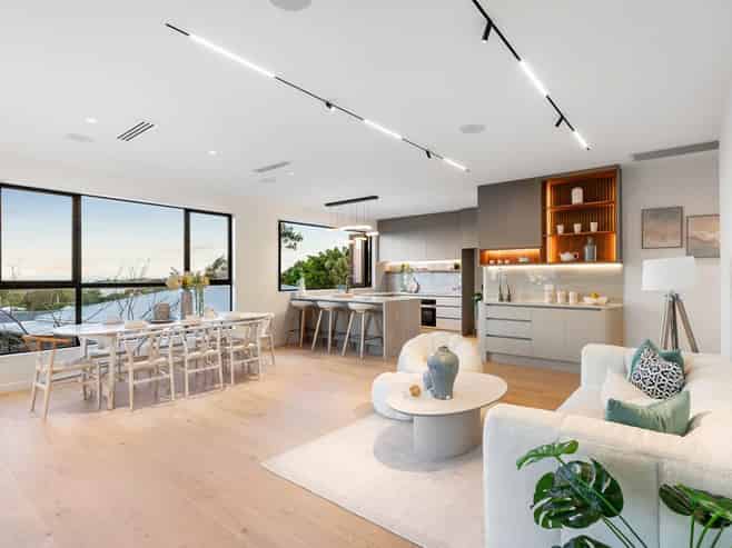 437 East Coast Road, Mairangi Bay