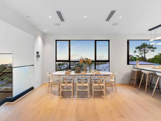 437 East Coast Road, Mairangi Bay