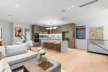 437A East Coast Road, Mairangi Bay