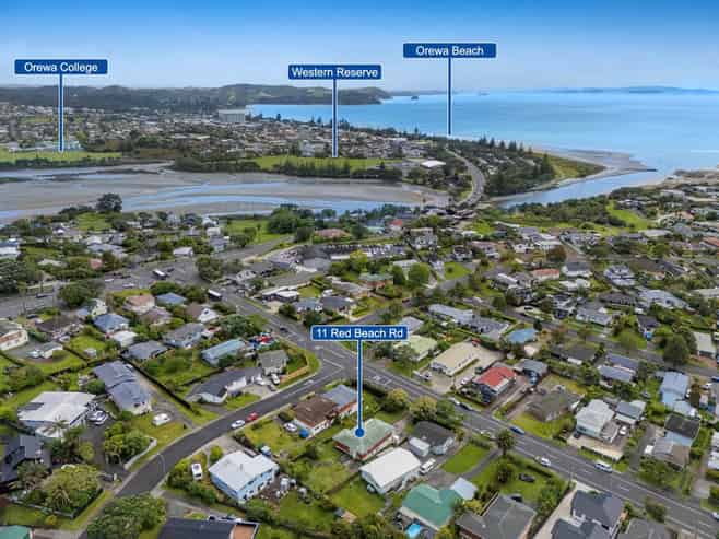 11 Red Beach Road, Red Beach