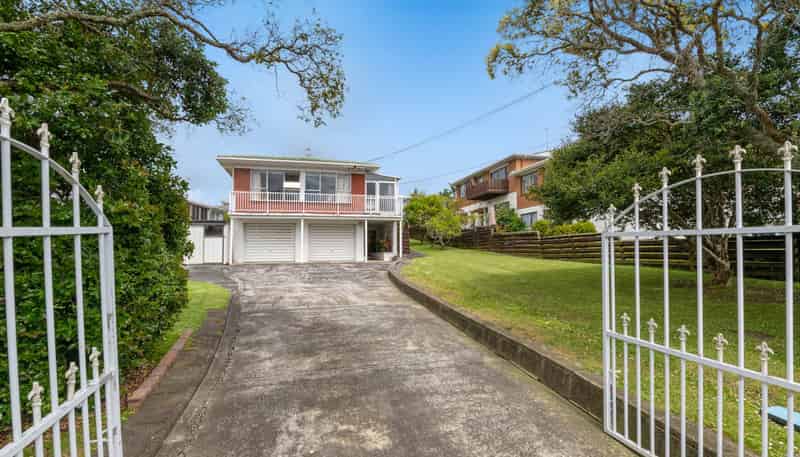 11 Red Beach Road, Red Beach