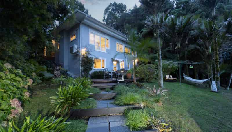 11 Tawini Road, Titirangi