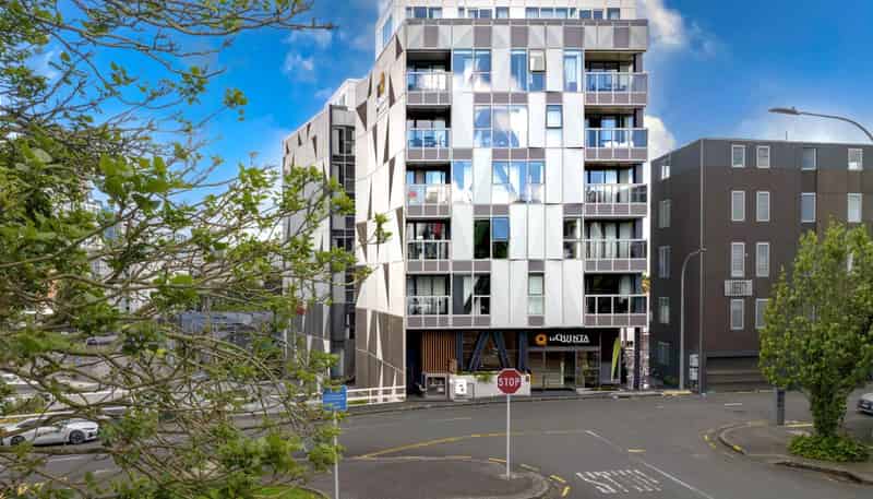 804/2B Augustus Terrace, Parnell