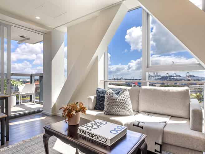 804/2B Augustus Terrace, Parnell