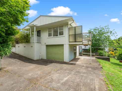 18 Angelo Avenue, Howick