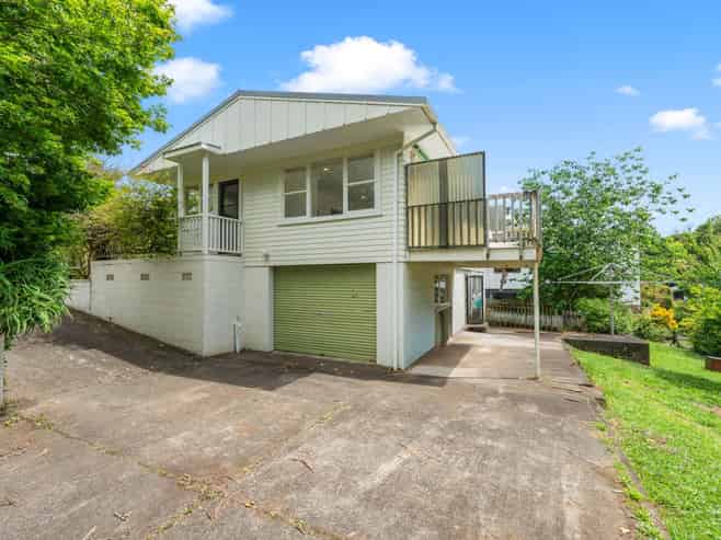 18 Angelo Avenue, Howick