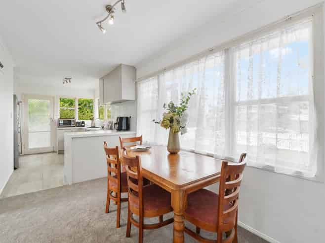 18 Angelo Avenue, Howick