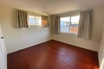 9B Surrey Street, Manurewa