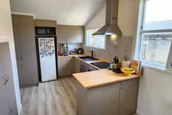 10A Cutfield Road, New Plymouth Central