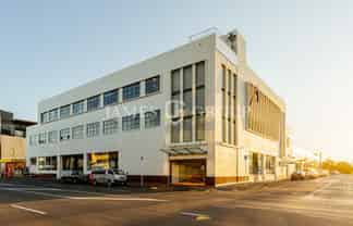ICONIC MOUNT EDEN RETAIL SPACE - 48 CAR PARKS