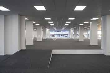 ICONIC MOUNT EDEN RETAIL SPACE - 48 CAR PARKS