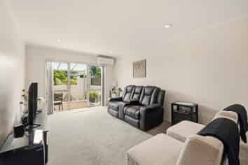 44/41 Manchester Way, Judea