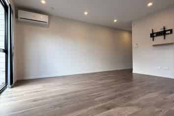 b/3 Cronshow Road, Karaka