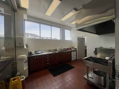 Mount Cook office with 7 carparks!