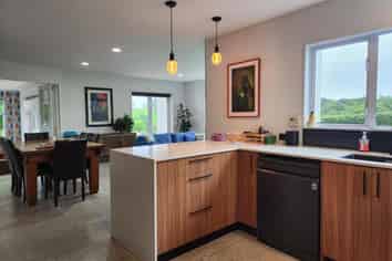 12b Kororako Grove, Whalers Gate