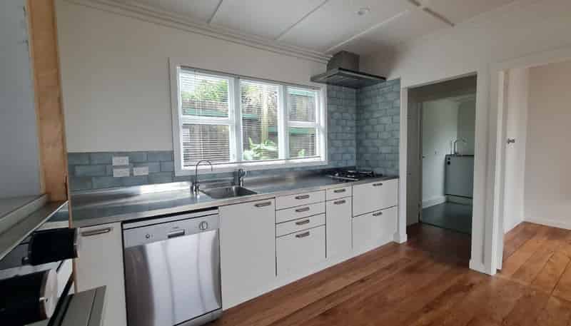 54 Pioneer Road, Moturoa