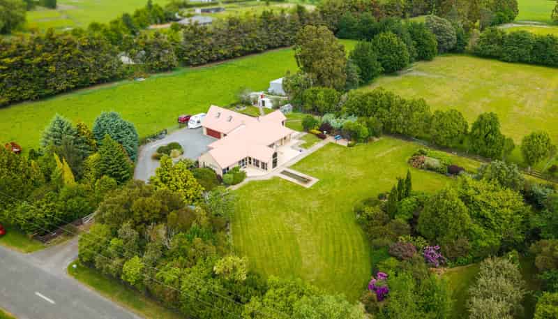 164 River Road, Lincoln