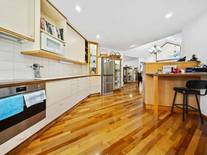 164 River Road, Lincoln