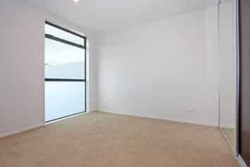 5/182 Flat Bush School Road, Flat Bush