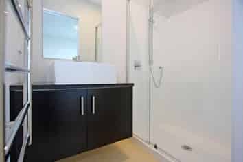 5/182 Flat Bush School Road, Flat Bush