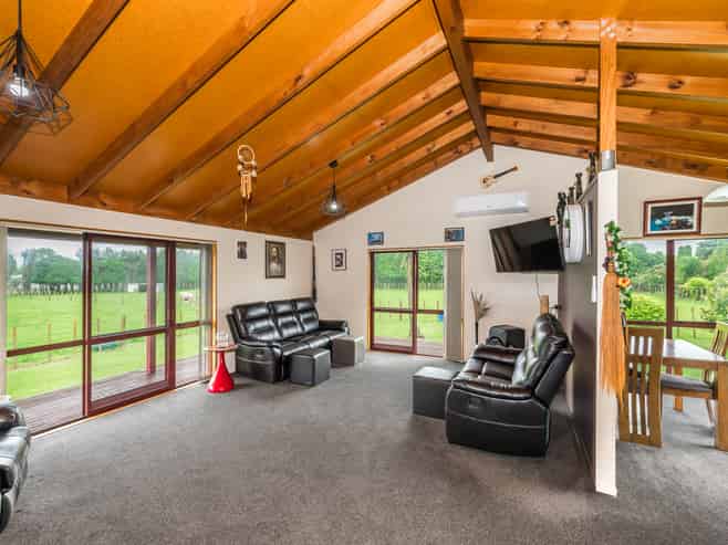 12 Tui Glen Drive, Levin