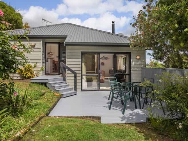 612 Augustus Street, Thames