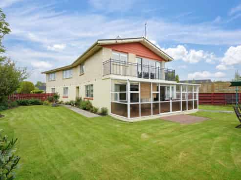 100 Gladstone Terrace, GLADSTONE