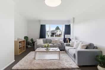 22 Clouston Crescent, Fenton Park