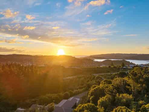36 Pacific View Road, Whitby