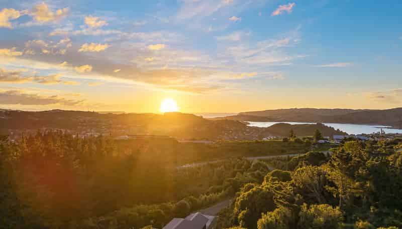 36 Pacific View Road, Whitby