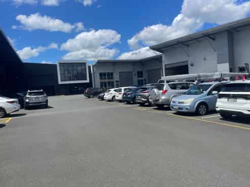 Modern Warehouse on Maui