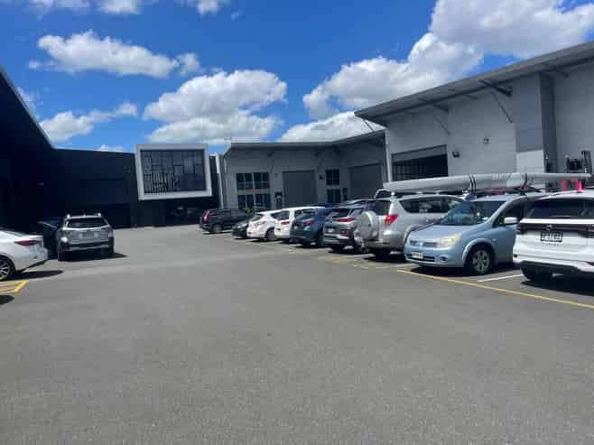 Modern Warehouse on Maui