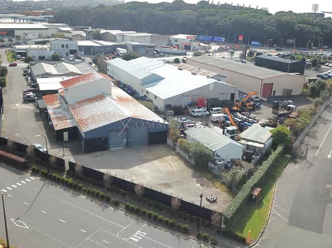 900sqm Penrose Storage or Manufacturing with Yard
