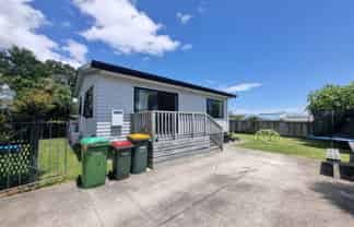 2A Sunkist Bay Road, Beachlands