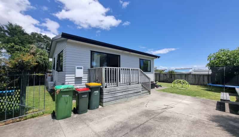 2A Sunkist Bay Road, Beachlands
