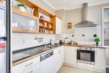 2E/11 London Street, Hamilton Central