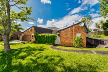 1&2/32 Salamanca Road, Sunnynook