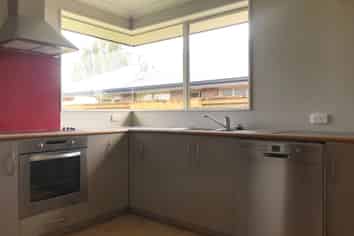 62 Barrington Drive, Huntington