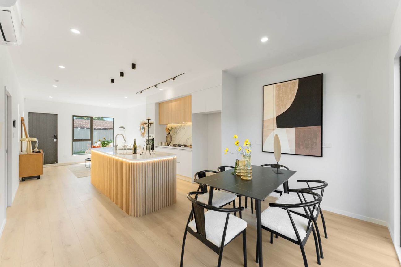 Brand-New 4 bedroom Standalone Freehold Home - Aanzicht 4