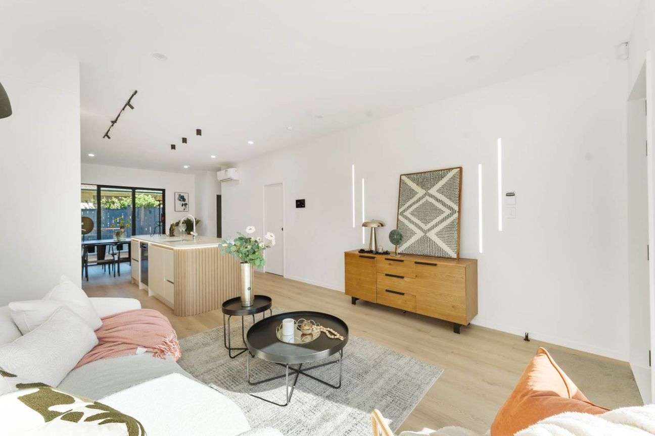 Brand-New 4 bedroom Standalone Freehold Home - Aanzicht 2