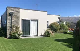 32A Larch Crescent, Alexandra