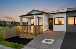 4 Wild Flower Way, Karaka