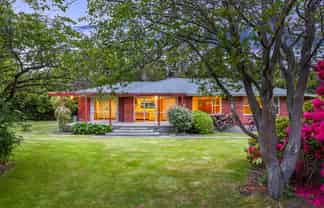 27 Island Road, Clarkville