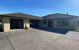 11 Solstone Drive, Solway