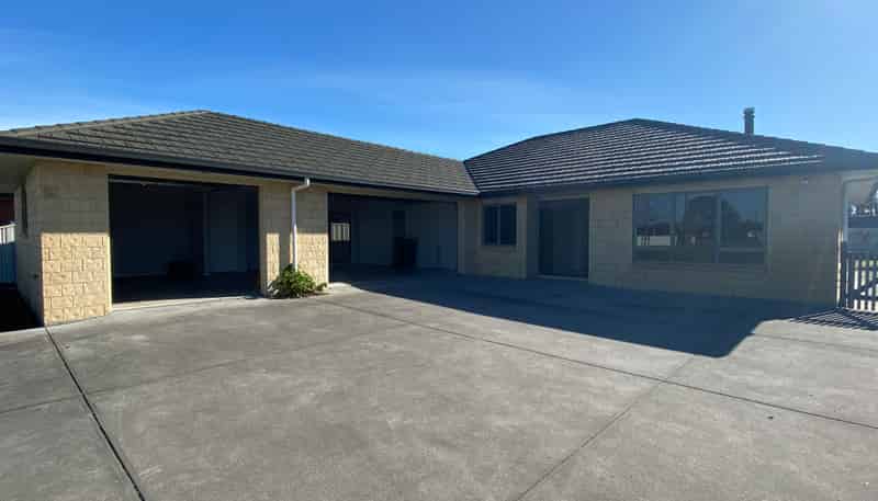 11 Solstone Drive, Solway