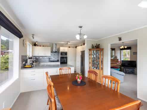 11 Tapestry Grove, Silverstream