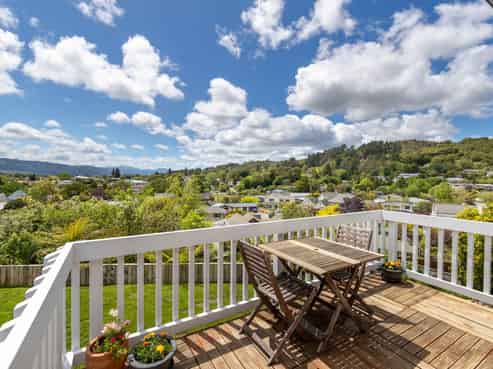 11 Tapestry Grove, Silverstream