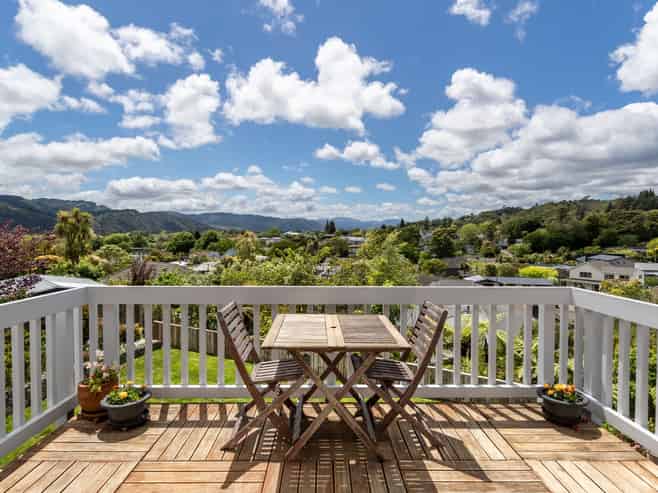 11 Tapestry Grove, Silverstream