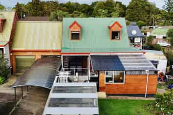 2/8 Leven Lane, Totara Heights